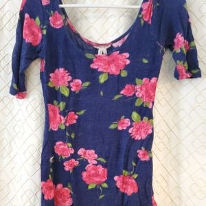 Kirra Scoop Neck Tshirt